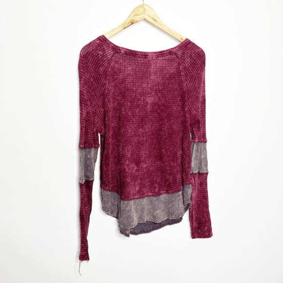 Free People We The Free Diamond Dozen Color Block Thermal long sleeve RED SMALL - Picture 5 of 7